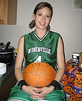 Basketball Player Costume for Pregnant Women - 2010 Halloween Costume Contest Basketball Belly Costume