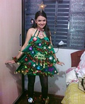 Homemade Christmas Tree Costume - 2011 Halloween Costume Contest Christmas Tree Costume