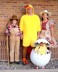 Homemade Family Farm Costume - 2011 Halloween Costume Contest The Family Farm Costume