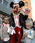 Disney Characters Zombie Costumes - 2010 Halloween Costume Contest Zombies at Disney World Costume