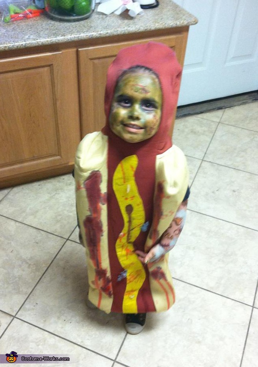 brooke_hot_dog_zombie.jpg