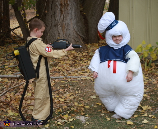 Ghostbusters Stay Puft Marshmallow Man And Ghostbuster