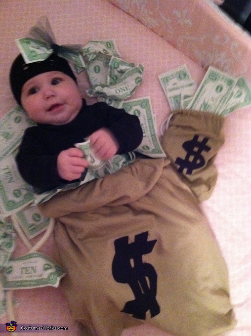 how to make a sack of money costume