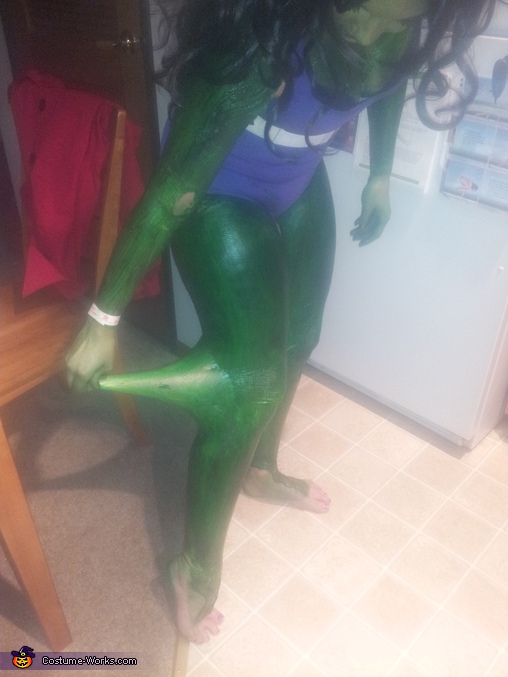 She-Hulk Costume - Photo 4/4