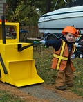 Bulldozer DIY Halloween Costume for Boys - Photo 2/3