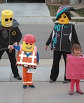 The Lego Movie Family Halloween Costume | Mind Blowing DIY Costumes ...