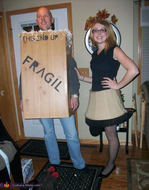 A Christmas Story Leg Lamp & Box Couple's Costume - Photo 2/2