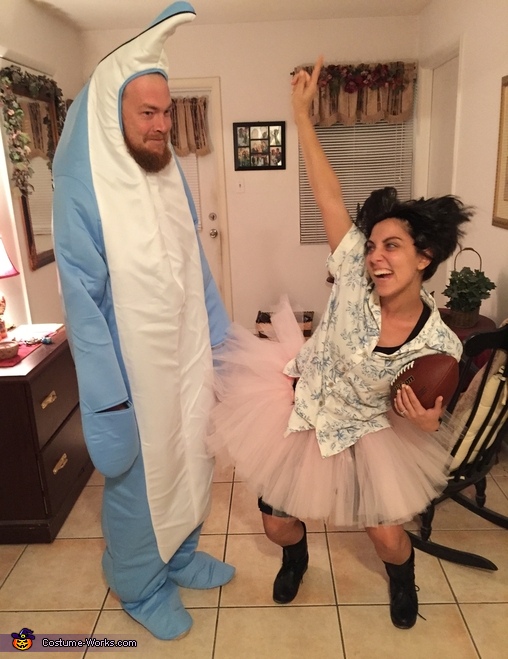 Ace Ventura and Snowflake the Dolphin Costume - Photo 2/3