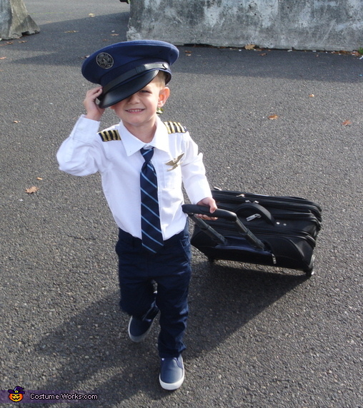 Airline Pilot Costume