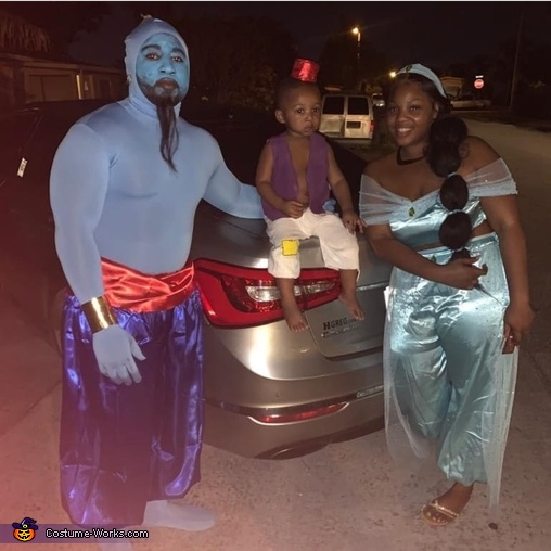 Aladdin Family Costume