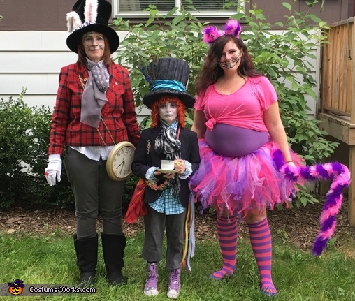 Alice in Wonderland Family Costume