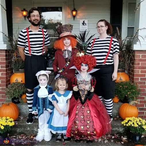 Alice in Wonderland Family Costume