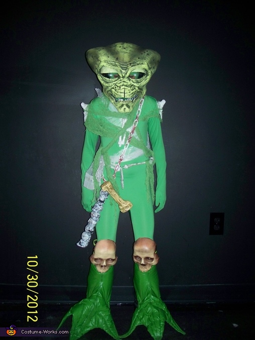 Alien Bone Collector Costume