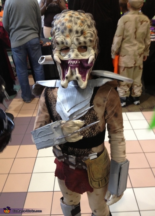 Alien vs Predator Costumes for Boys - Photo 2/5