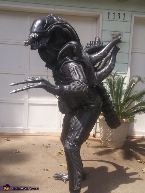 How To Make An Alien Xenomorph Costume