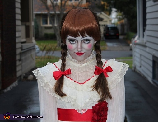 Awesome Diy Annabelle Costume Photo 3 3