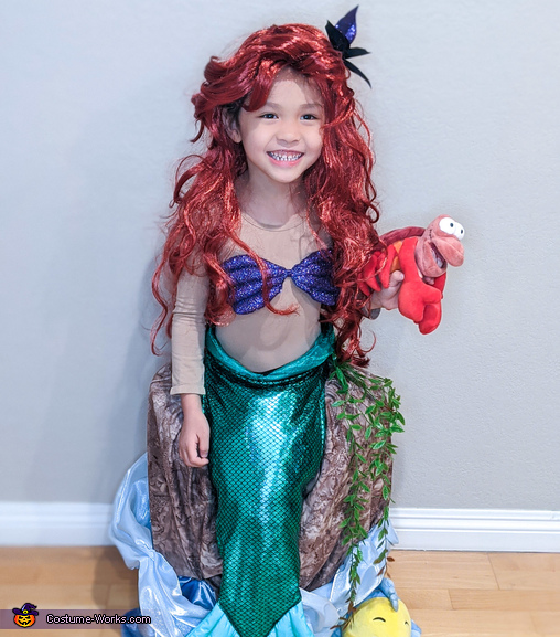 Ariel Turns Into A Mermaid Costume