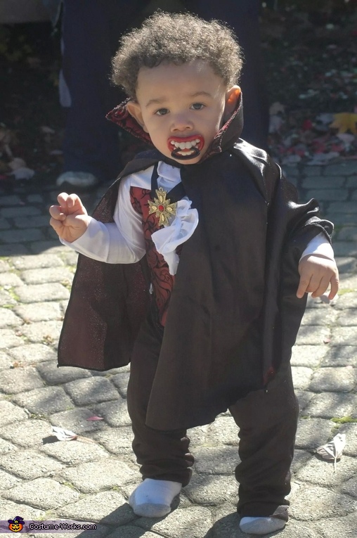 Baby Dracula Halloween Costume | Affordable Halloween Costumes - Photo 3/8