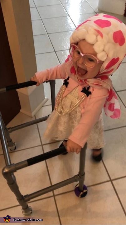 DIY Baby Grandma Halloween Costume - Photo 3/3