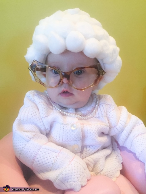 Baby Granny Costume | Unique DIY Costumes - Photo 3/4