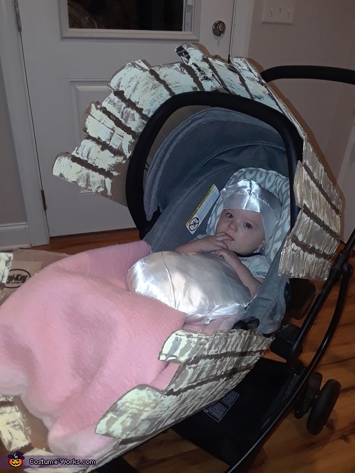 Baby Pearl in a Clam Shell Costume