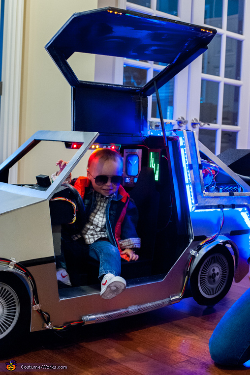 Back to the Future Baby Costume | Unique DIY Costumes - Photo 2/4
