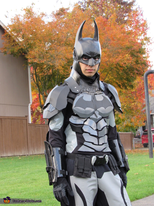 batman arkham knight suit up