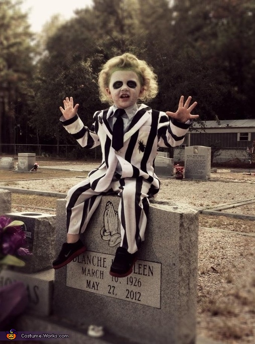 Beetlejuice Costume for Boys | Coolest DIY Costumes - Photo 2/6