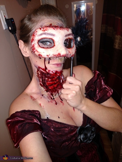 Bloody Masquerade Ghoul Costume