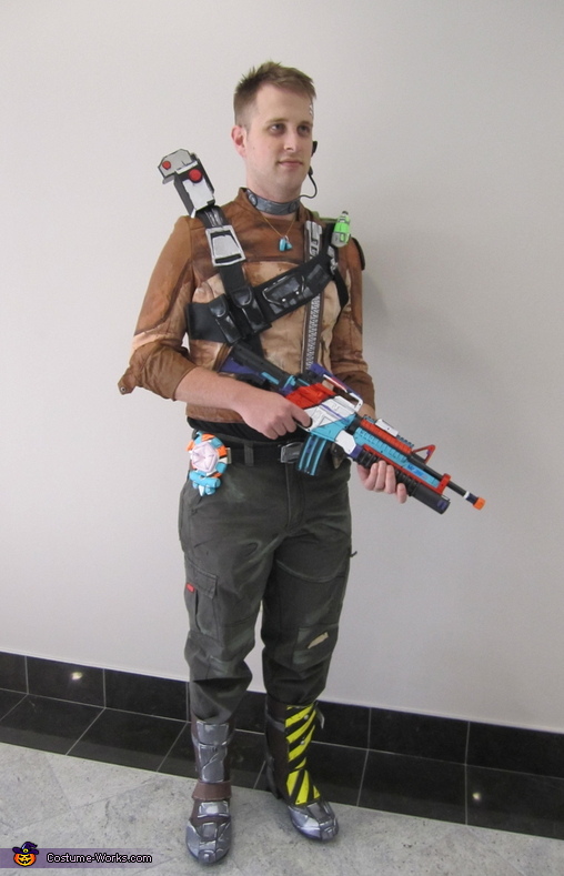 Borderlands 2 Axton Costume