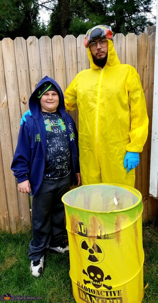 Breaking Bad Family Edition Costume | DIY Costumes Under $35 - Photo 3/3