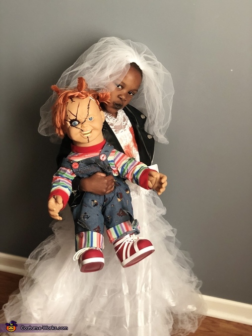 Bride of Chucky DIY Halloween Costume | No-Sew DIY Costumes