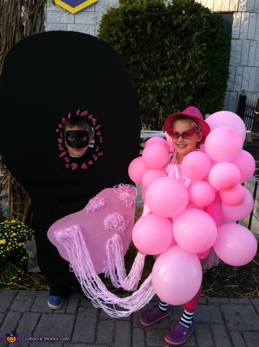 Bubble Gum On The Bottom Of A Shoe Costume - Diy Bubblegum Costume