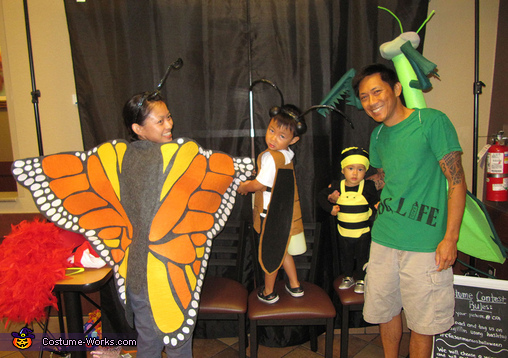 Bugs Family Costume