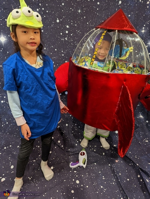 Buzz Lightyear in Pizza Planet's Space Crane Costume