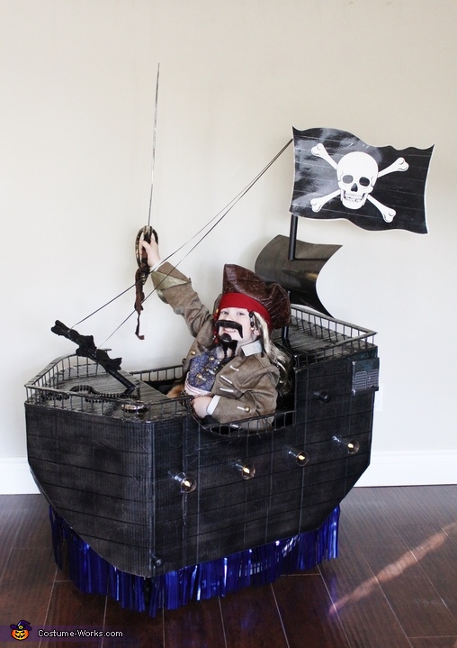 Captain Jack Sparrow with The Black Pearl Costume | Creative DIY Ideas