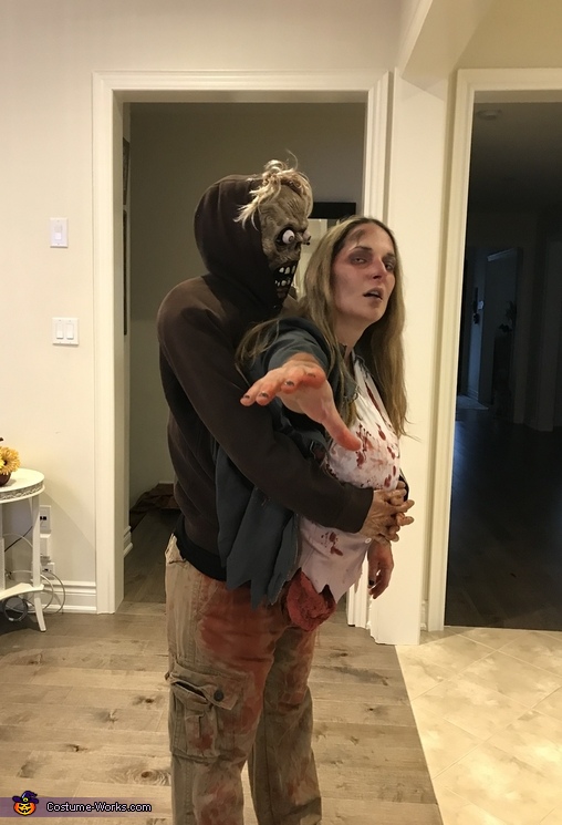 Carry my torso Zombie Costume