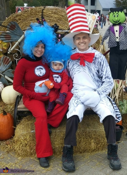 Cat in the Hat Family Halloween Costume | Unique DIY Costumes