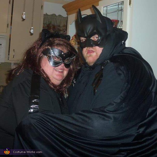 batman and catwoman  Couples halloween outfits, Cute couple halloween  costumes, Cute couples costumes