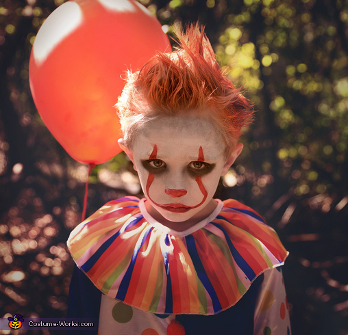 Channeling young Pennywise Costume | Easy DIY Costumes - Photo 2/4