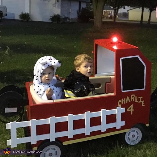 Charlie's Firetruck Costume | DIY Tutorial