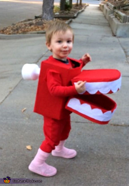 Chattering Teeth Costume