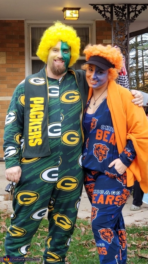 Chicago Bears / Green Bay Packers Fan Couple Costume