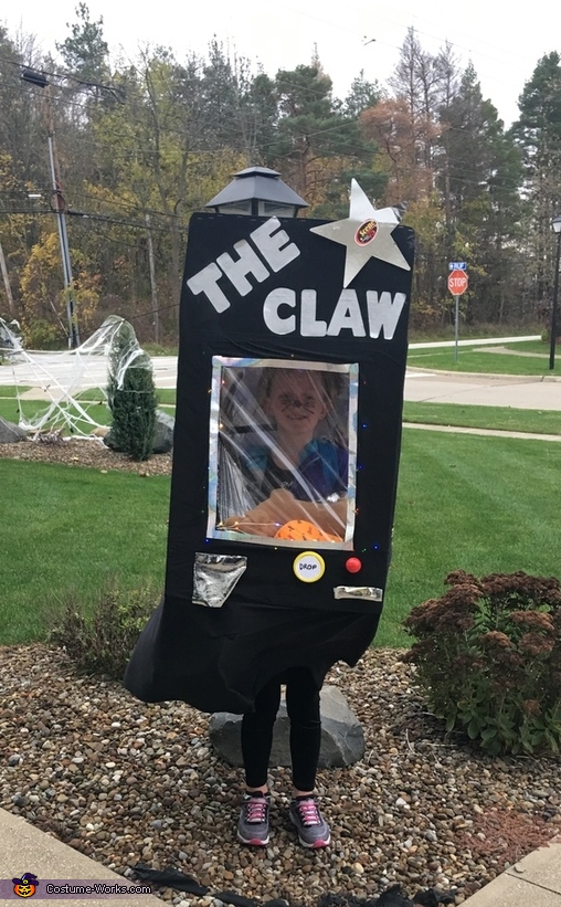 Claw Machine Costume