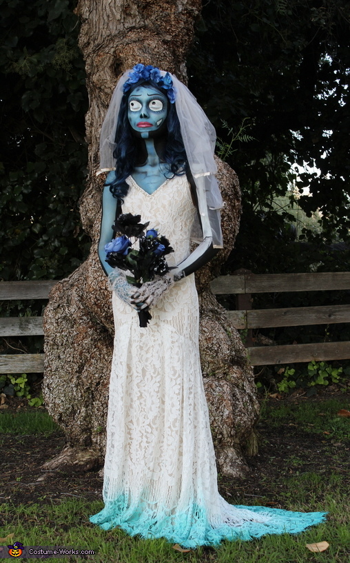 How to Make Corpse Bride Halloween Costume