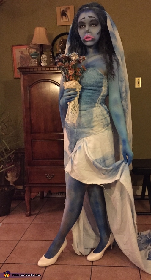 Women's Corpse Bride Costume | DIY Costumes Under $35 - Photo 5/5