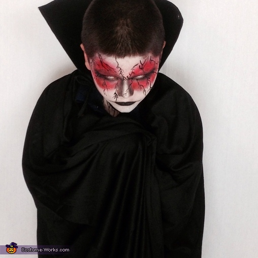 Creature from the Night Costume | No-Sew DIY Costumes - Photo 2/5