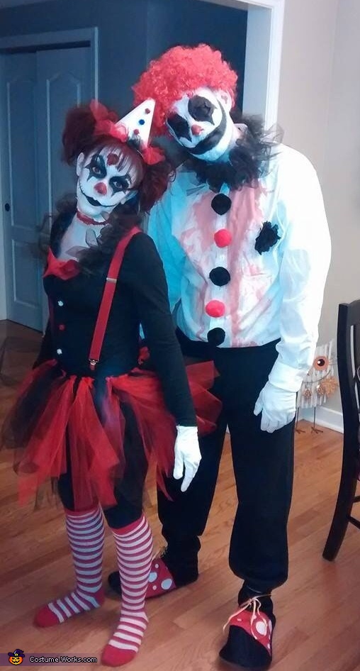 Creepy Clown Couple Costume