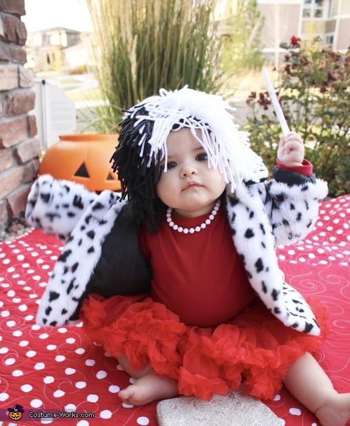 Cruella Deville Baby Girl's Costume | Creative DIY Costumes - Photo 2/3