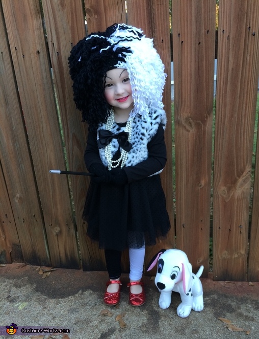 DIY Girl's Cruella Deville Costume | Coolest DIY Costumes